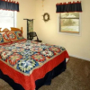Отель Rivendell Creekside Cabin - 3 Br Cabin, фото 7