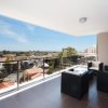 Отель The Junction Palais - Modern and Spacious 2BR Bondi Junction Apartment Close to Everything, фото 3