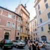 Отель Trevi Halldis Apartments в Риме