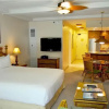 Отель Whaler at Kaanapali Beach 163 - Studio Condo, фото 5