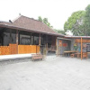 Отель RedDoorz near Alun Alun Selatan 3, фото 1