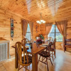 Отель Apple Bear Lodge - Four Bedroom Cabin, фото 15
