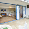 Отель 'Glanville Snuggery' - Waiwera Bed & Breakfast, фото 3