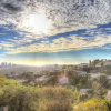 Отель Private Bungalow - Walk to Universal Studios, Hollywood, фото 20