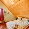 Отель 21gs - Log  - Pets Ok - Sleeps 6 3 Bedroom Home by RedAwning, фото 5