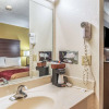 Отель Econo Lodge Inn & Suites, фото 9