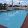 Отель The Executive Inn & Suites, фото 9