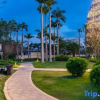 Отель Facing the sea Sanya Haitang Bay Li'an Seaview Apartment (Yate Duty Free City Branch), фото 1