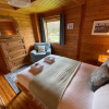 Отель Luxury 3 Bedroom, 3 Bathroom Lodge with Hot Tub, фото 2