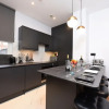 Отель Stylish & Spacious Deluxe Apartments near Victoria Station, фото 12