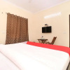 Отель OYO 22821 Hotel Sunroof, фото 5