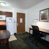 Отель Staybridge Suites Austin Airport, фото 33