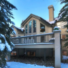 Отель Luxury 4-Bedroom Home Close to Slopes with On-site Hot Tub 4 Home by RedAwning, фото 19