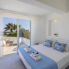 Отель Mackenzie Castella Beachfront Suite, фото 3