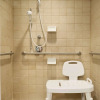 Отель Hampton Inn & Suites Newport/Middletown, фото 27