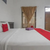 Отель RedDoorz near Radin Intan Airport Lampung 2, фото 16