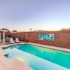 Отель Sunny Heated Pool Retreat near Las Vegas, 1- story, 3 Bedrooms, fully equipped island kitchen, фото 16