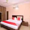 Отель OYO 24423 Hotel Royal, фото 7