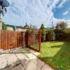 Отель Super 2 Bed House Wprivateparking&Privategarden, фото 9