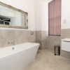 Отель 2 Bed - The Buckingham Suite, фото 8