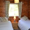 Отель Lovely 3 Bed Log Cabin In The Hills Near Dunoon, фото 2