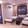 Отель Colaba Suites, фото 3