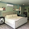 Отель Private Suite With Garden, Swimming Pool, and Ocean Views, фото 4