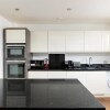 Отель Modern 2 Bed In The Heart Of Ealing Broadway в Лондоне