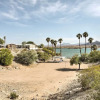 Отель Lake Havasu Cottage: Mountain Views & Beach Access, фото 14