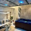 Отель Vibes Spa в Сен-Маур-дез-Фоссе