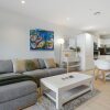 Отель Groovy Apt Close to Onehunga Mall Centre, фото 1