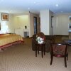 Отель Royalton Inn & Suites, фото 11
