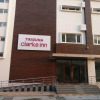 Отель Triguna Clarks Inn, фото 1