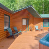 Отель A Bear Creek 5 Bedroom Home with Hot Tub, фото 18