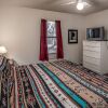 Отель Rocky Top Cabin - Two Bedroom Cabin, фото 7