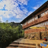 Отель Longji Terrace Lvying Homestay, фото 1