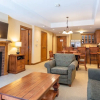 Отель One Bedroom Condo with Large Balcony over Mountaineer Square 1 Condo - No Cleaning Fee! by RedAwning, фото 18
