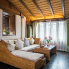 Отель Lijiang Jinjia Cloud Window Inn, фото 5