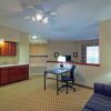 Отель Country Inn And Suites, Milwaukee West, фото 25