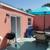 Отель Coral by the Sea 3052, Two bedroom home, Sleeps 6, Private Yard, Walk, фото 9