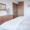 Отель Fferm-llong Cottage - 2 Bedroom -rhossili, фото 6