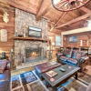 Отель Twin Creeks, 4 Bedrooms, Sleeps 14, Rustic Lodge, Hot Tub, Pool Table, фото 15