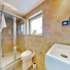 Отель Spacious 2bed Flat 7min Walk From the Tube Station, фото 6