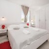 Отель Amazing Home in Grebastica With Wifi and 1 Bedrooms, фото 15