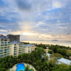 Отель Sanya Blue Ocean Yefeng Seaview Apartment, фото 20