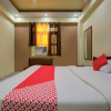 Отель OYO 9658 Hotel Madhuram, фото 2