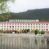 Отель GreenTree Inn Tibet Nyingchi City Biji Shenshan в Linzhi