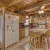 Отель Cowboy Hideout - 2 Br Cabin, фото 8