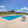 Отель Haines City Home w/ Lanai: 15 Mi to Legoland!, фото 15