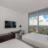 Отель Stunning 25th-Floor Views in Hollywood, фото 2